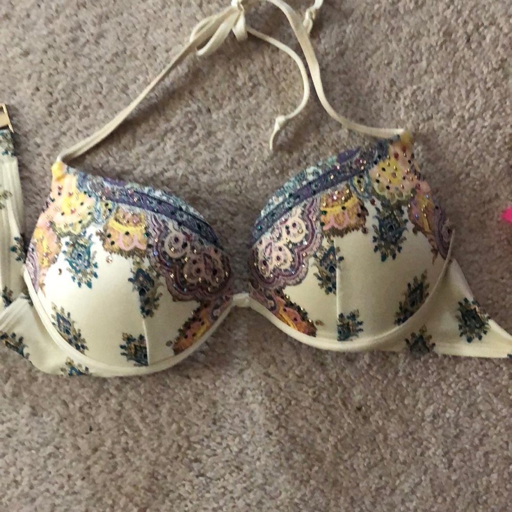 Bathing suit top